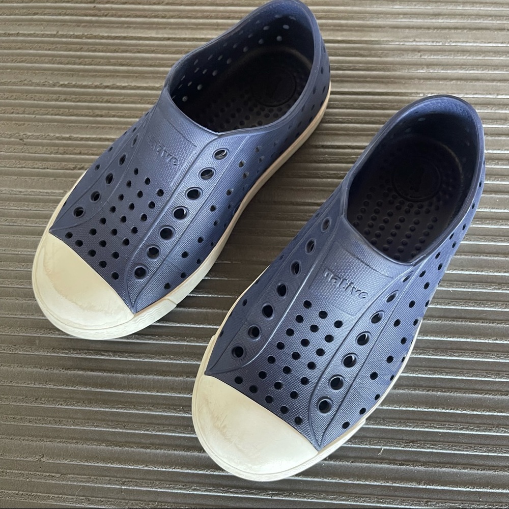 Native toddler shoe size c11